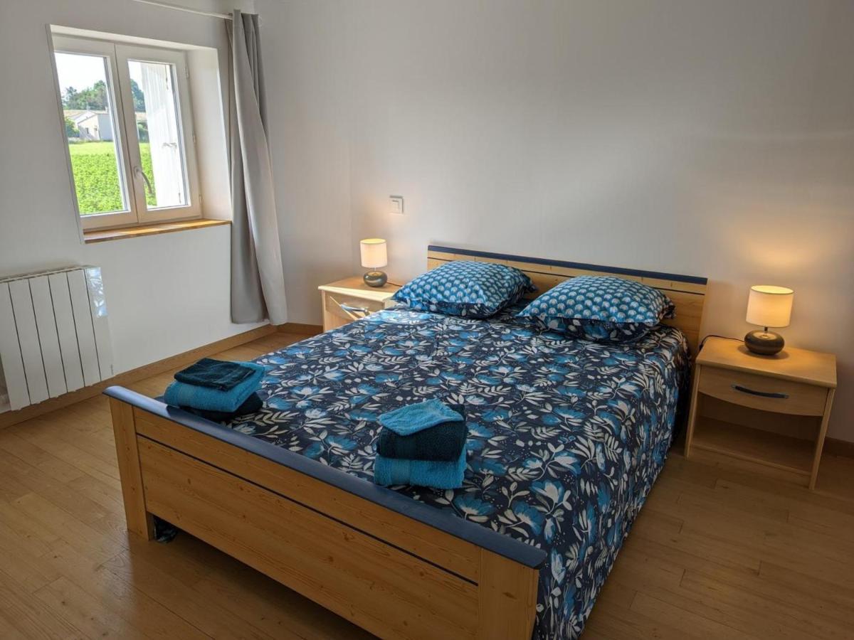 Maison Lumineuse Avec Cour Privative, Proche Sites Culturels, Tout Confort, Equipe Bebe, Wifi Inclus - Fr-1-653-98 Puyreaux Luaran gambar