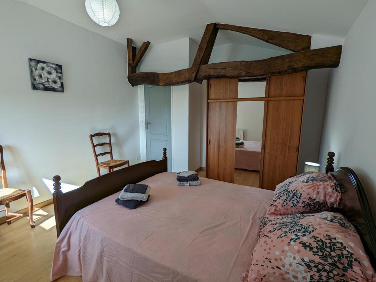 Maison Lumineuse Avec Cour Privative, Proche Sites Culturels, Tout Confort, Equipe Bebe, Wifi Inclus - Fr-1-653-98 Puyreaux Luaran gambar
